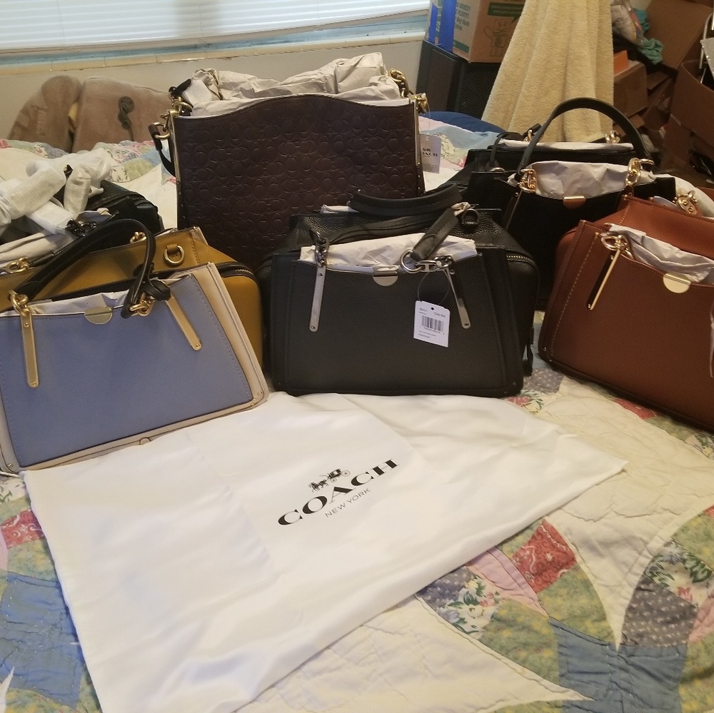 Purses - Picture 7 of 7